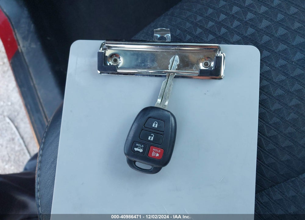 2014 TOYOTA CAMRY SE VIN: 4T1BF1FK3EU817142