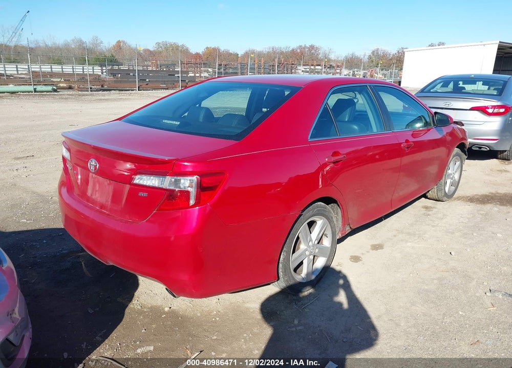 2014 TOYOTA CAMRY SE VIN: 4T1BF1FK3EU817142