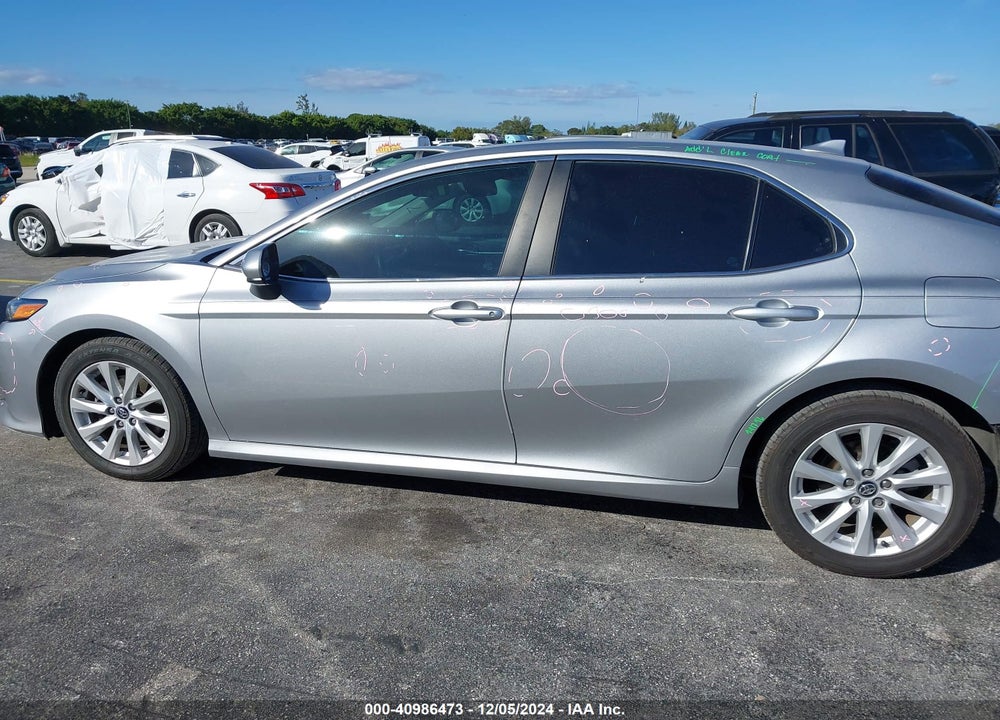 2020 TOYOTA CAMRY LE VIN: 4T1C11AK5LU337840