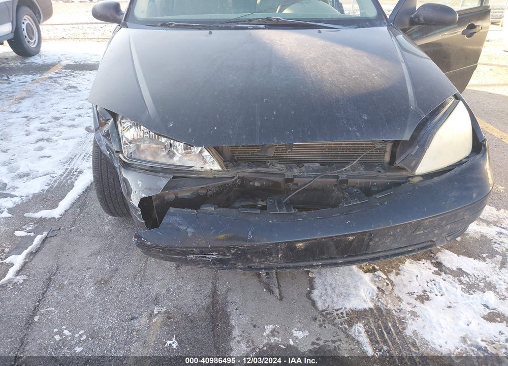 2005 FORD FOCUS ZX4 VIN: 1FAFP34N45W227392