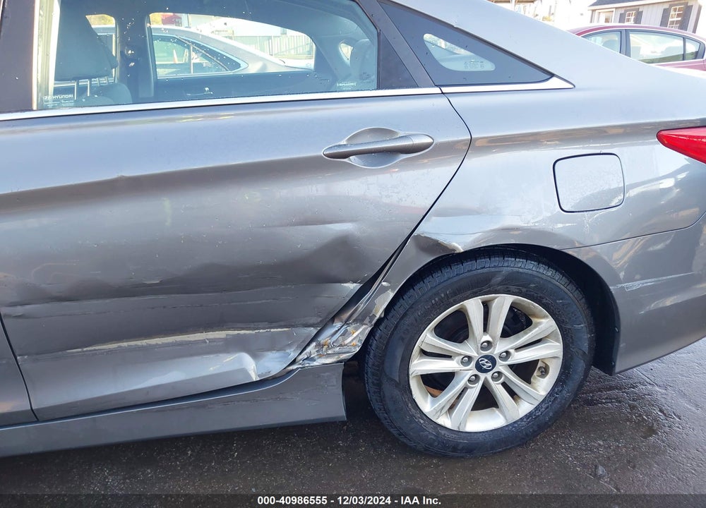 2014 HYUNDAI SONATA VIN: 5NPEB4AC9EH888029