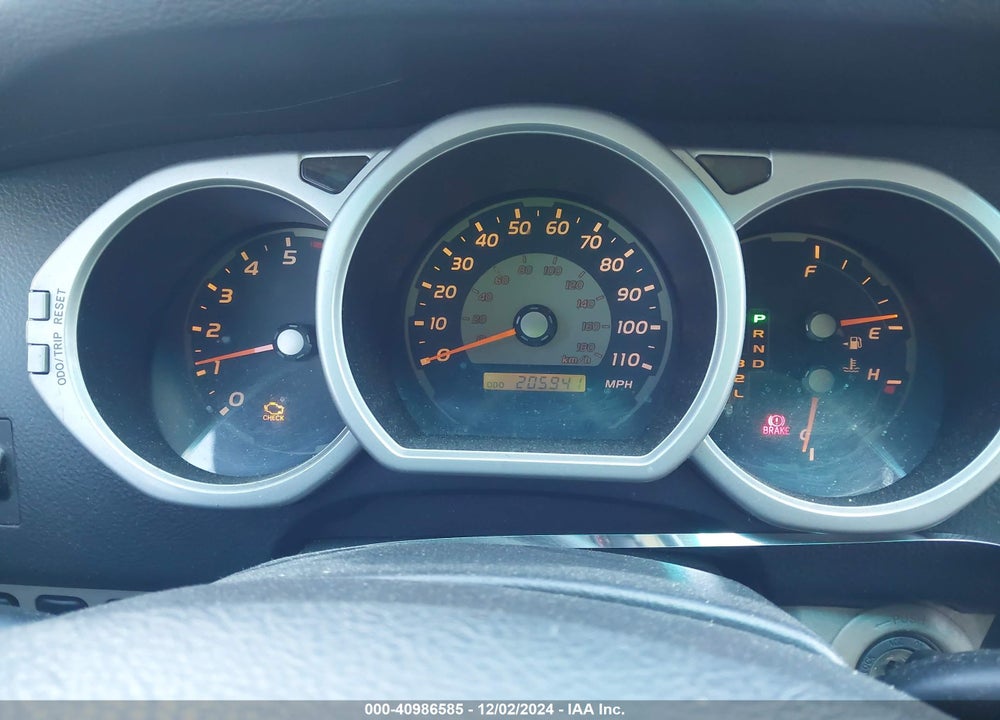2004 TOYOTA 4RUNNER SR5 V6 VIN: JTEBU14R540045304