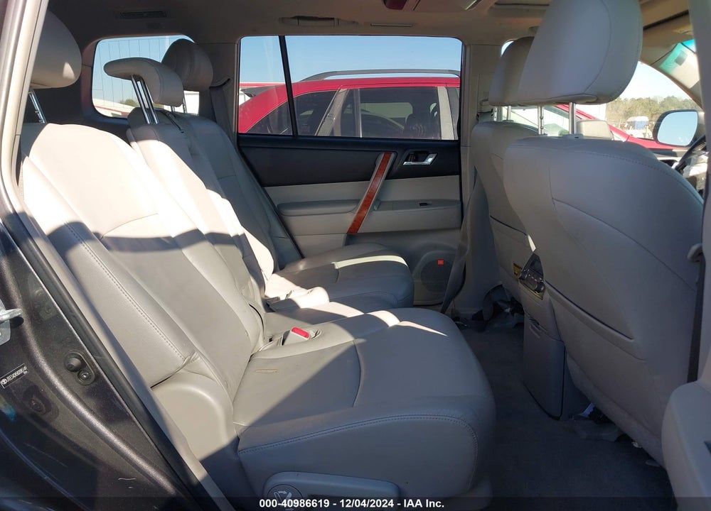 2008 TOYOTA HIGHLANDER LIMITED VIN: JTEES42A582085149