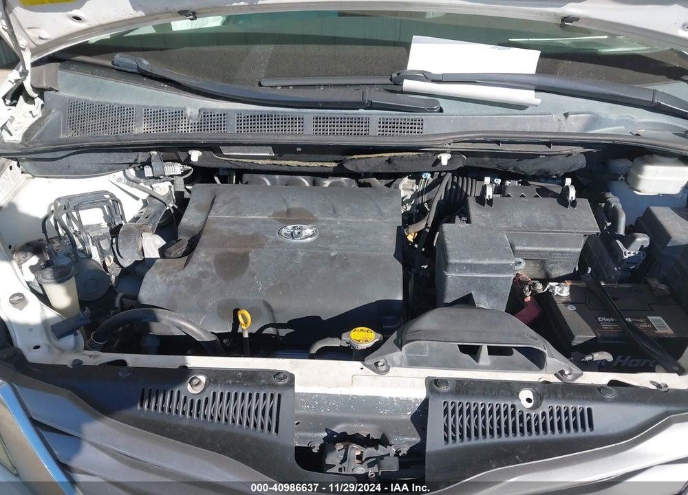 2012 TOYOTA SIENNA XLE V6 8 PASSENGER VIN: 5TDYK3DC6CS234034