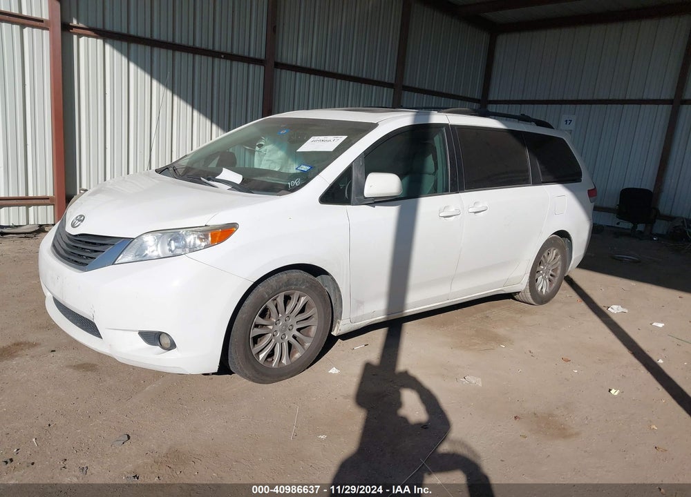 2012 TOYOTA SIENNA XLE V6 8 PASSENGER VIN: 5TDYK3DC6CS234034