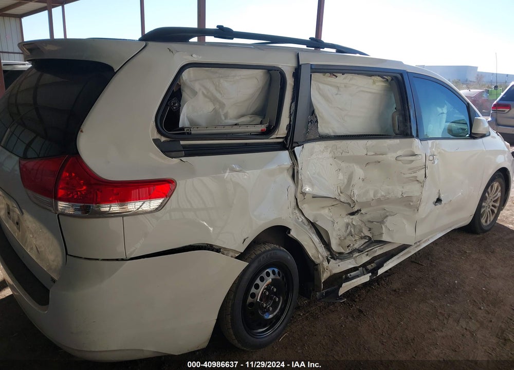 2012 TOYOTA SIENNA XLE V6 8 PASSENGER VIN: 5TDYK3DC6CS234034