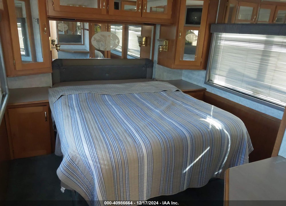 2000 HENRY RIATA VIN: 4SLG7BN20Y1145089