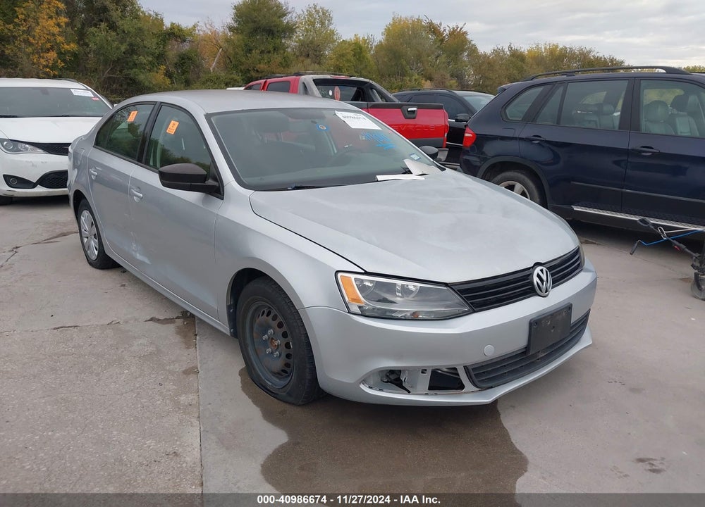 2011 VOLKSWAGEN JETTA 2.0L S VIN: 3VW2K7AJ9BM397921