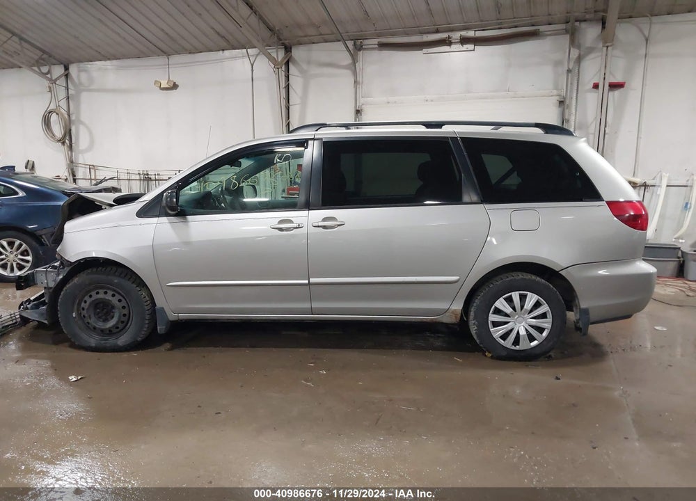 2004 TOYOTA SIENNA LE VIN: 5TDZA23CX4S063003