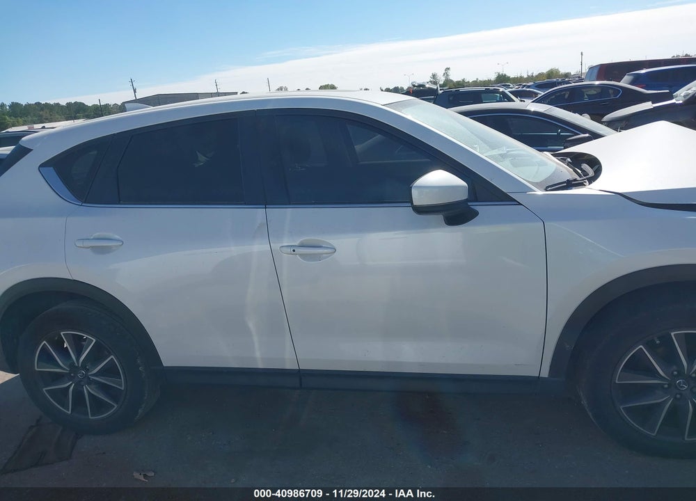 2018 MAZDA CX-5 TOURING VIN: JM3KFACM9J0432560