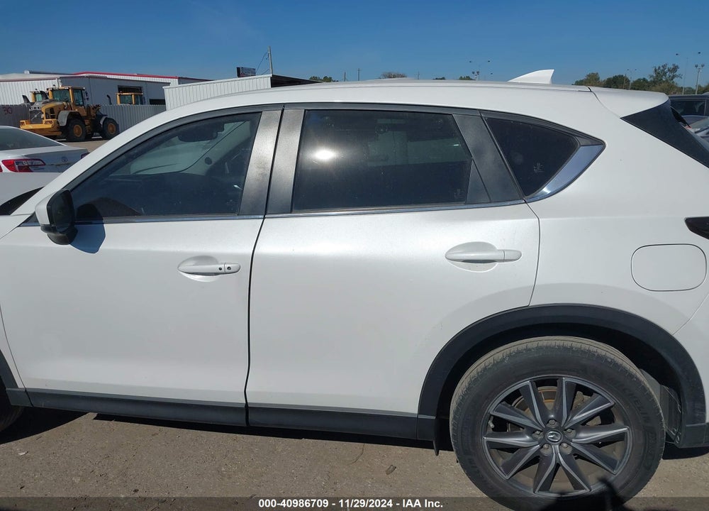 2018 MAZDA CX-5 TOURING VIN: JM3KFACM9J0432560