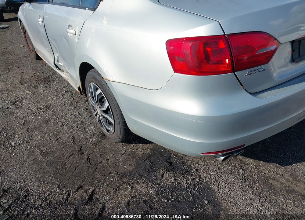 2012 VOLKSWAGEN JETTA VIN: 3VWDP7AJ8CM020895