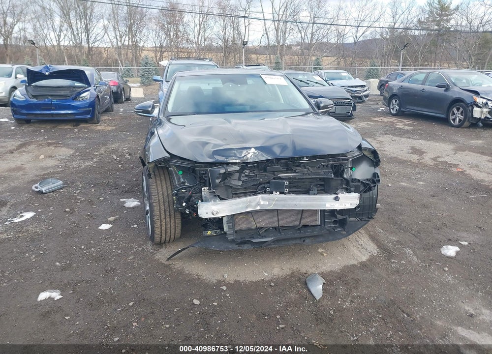 2024 GENESIS G70 2.5T AWD VIN: KMTG34SC3RU137798