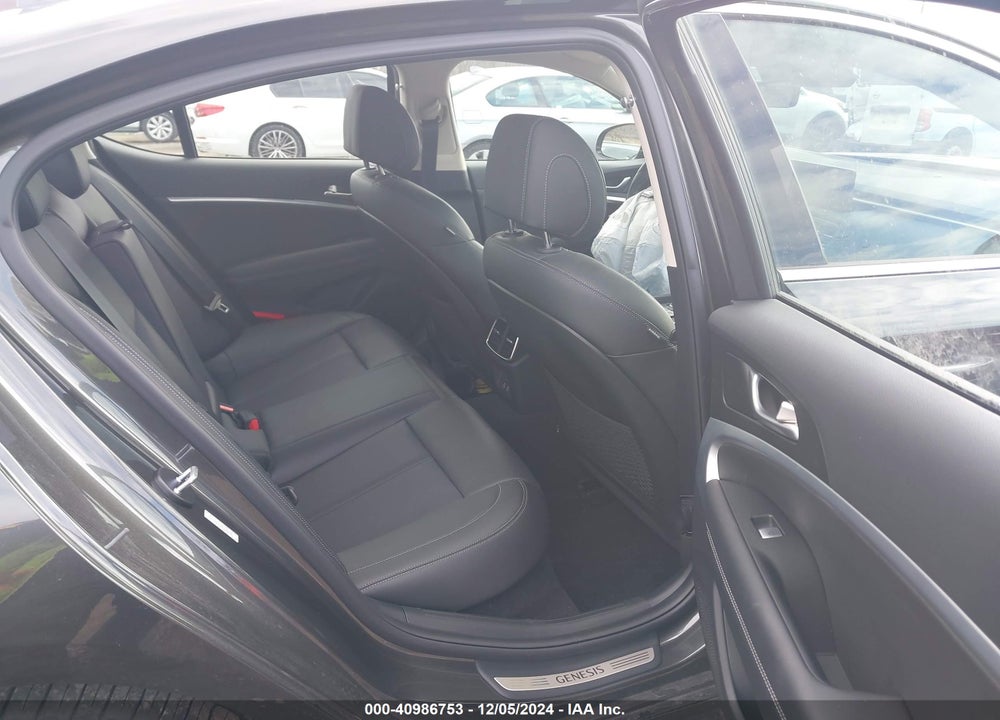 2024 GENESIS G70 2.5T AWD VIN: KMTG34SC3RU137798