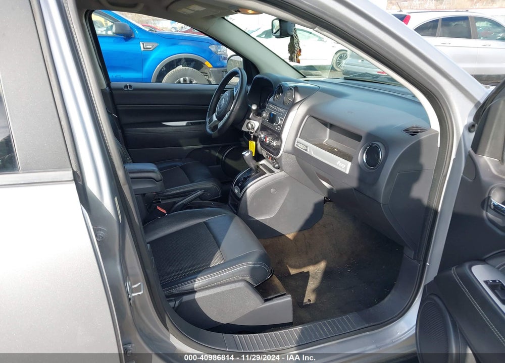 2017 JEEP COMPASS LATITUDE FWD VIN: 1C4NJCEB5HD163021