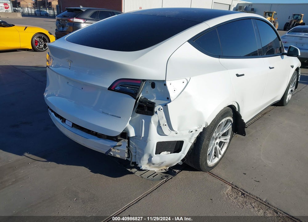 2021 TESLA MODEL Y LONG RANGE DUAL MOTOR ALL-WHEEL DRIVE VIN: 5YJYGDEE1MF285583
