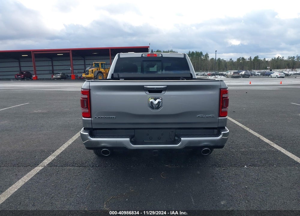 2022 RAM 1500 LAIE  4X4 5'7 BOX VIN: 1C6SRFJT7NN297201