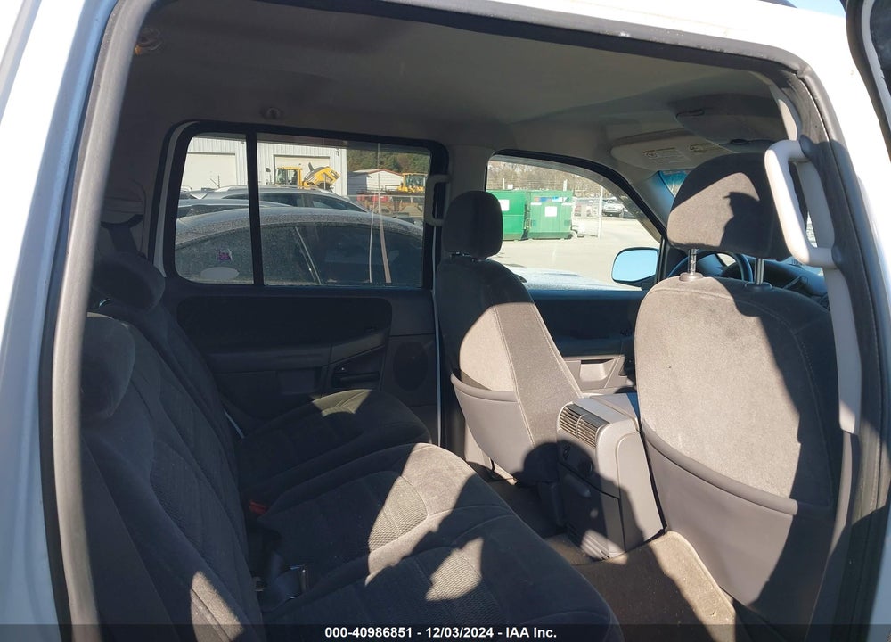 2002 FORD EXPLORER XLT VIN: 1FMZU73K72UD59242