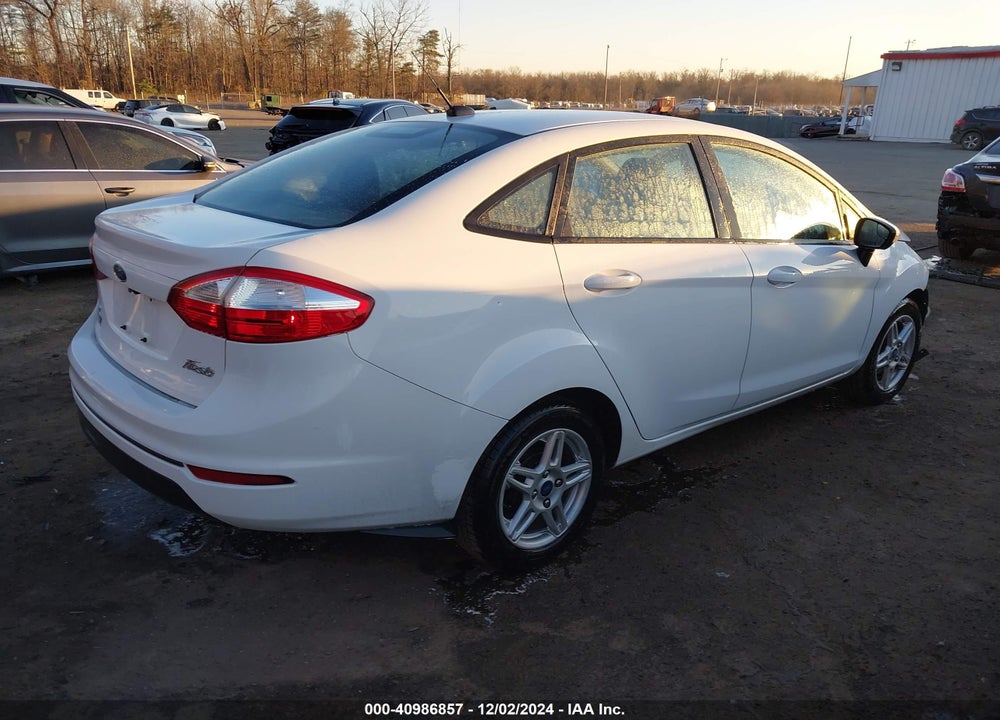 2018 FORD FIESTA SE VIN: 3FADP4BJ4JM143743