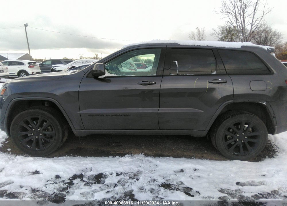 2021 JEEP GRAND CHEROKEE VIN: 1C4RJFAG8MC823847