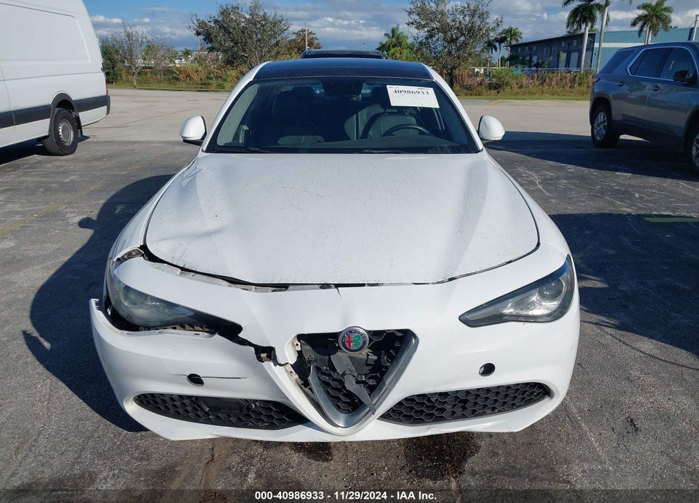 2018 ALFA ROMEO GIULIA AWD VIN: ZARFAEDN0J7564031