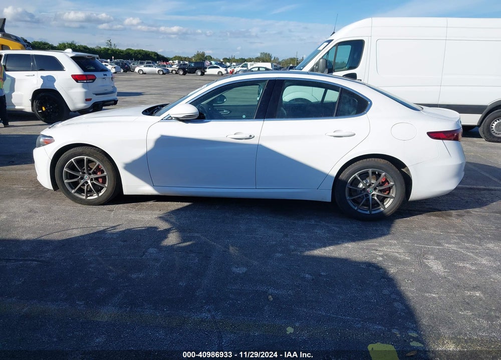 2018 ALFA ROMEO GIULIA AWD VIN: ZARFAEDN0J7564031