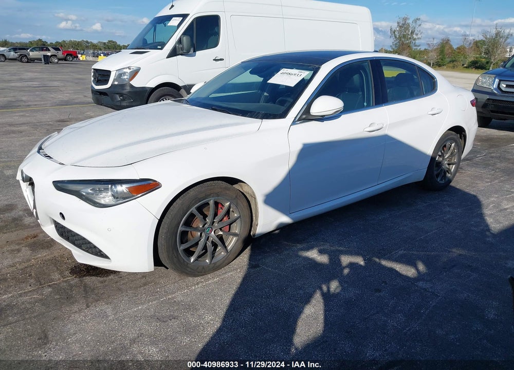 2018 ALFA ROMEO GIULIA AWD VIN: ZARFAEDN0J7564031