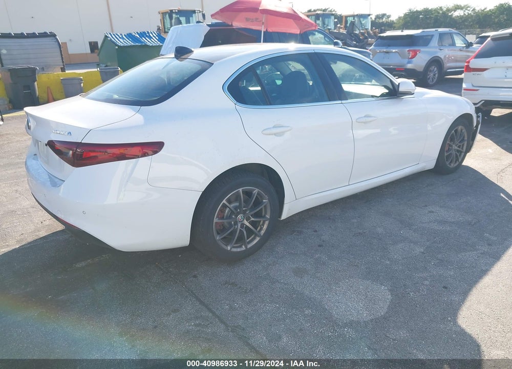2018 ALFA ROMEO GIULIA AWD VIN: ZARFAEDN0J7564031