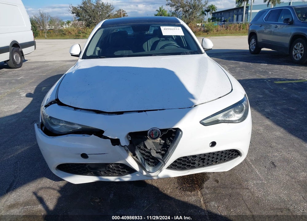 2018 ALFA ROMEO GIULIA AWD VIN: ZARFAEDN0J7564031