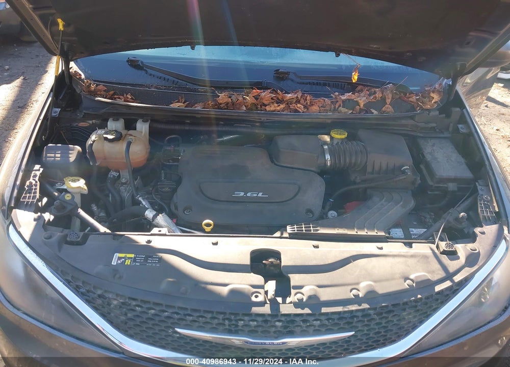 2017 CHRYSLER PACIFICA LX VIN: 2C4RC1CG2HR565283