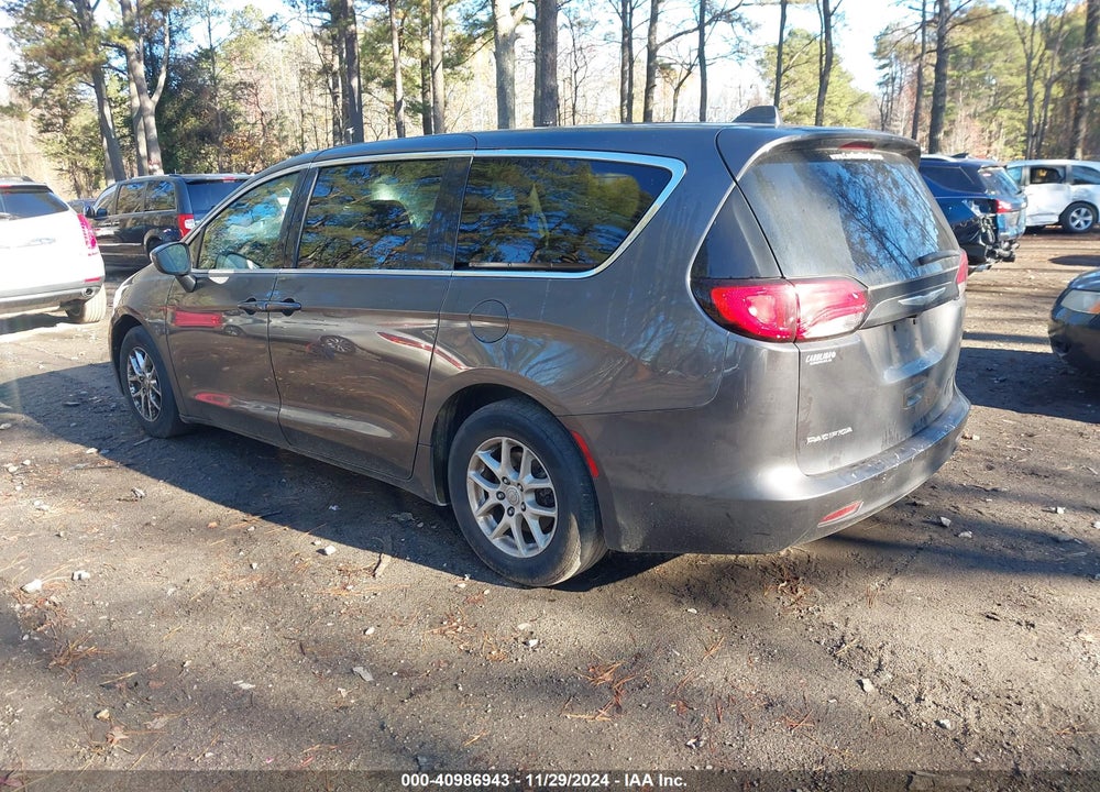 2017 CHRYSLER PACIFICA LX VIN: 2C4RC1CG2HR565283