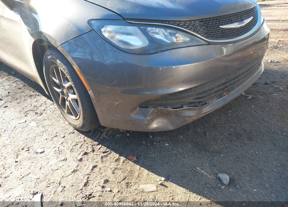 2017 CHRYSLER PACIFICA LX VIN: 2C4RC1CG2HR565283