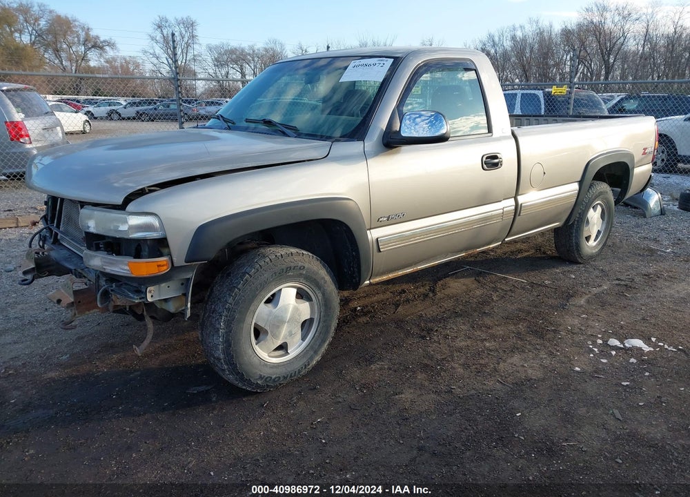 2001 CHEVROLET SILVERADO 1500 LS VIN: 1GCEK14T91E108809