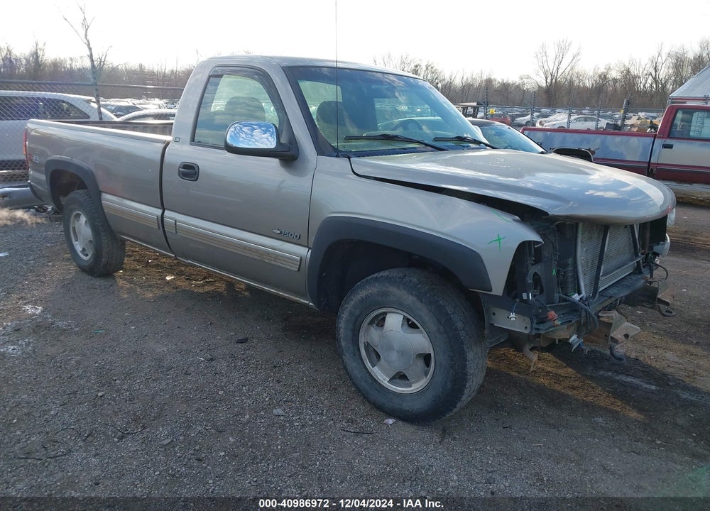 2001 CHEVROLET SILVERADO 1500 LS VIN: 1GCEK14T91E108809