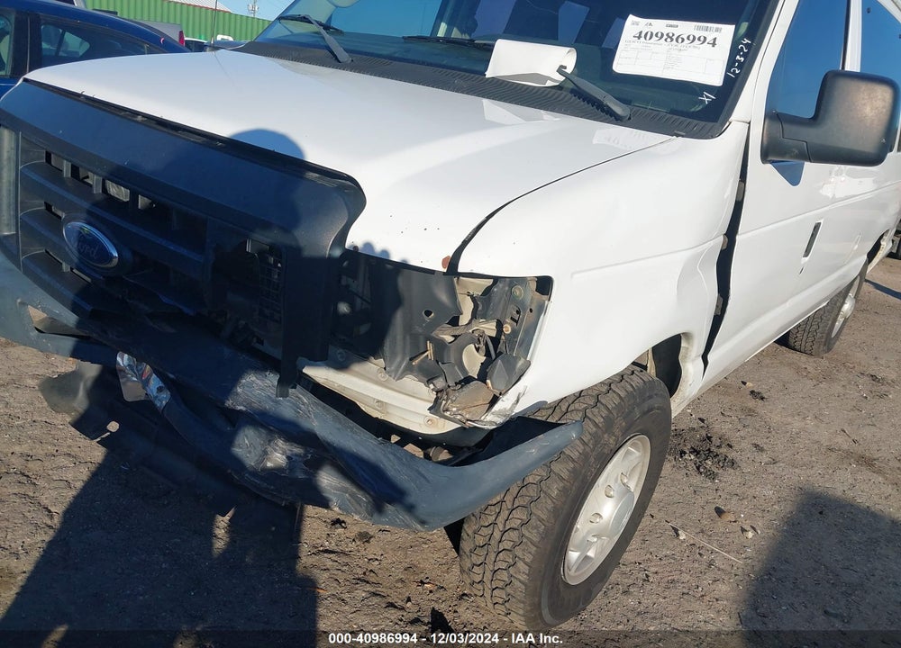 2011 FORD E-350 SUPER DUTY XL VIN: 1FBSS3BL1BDB25424