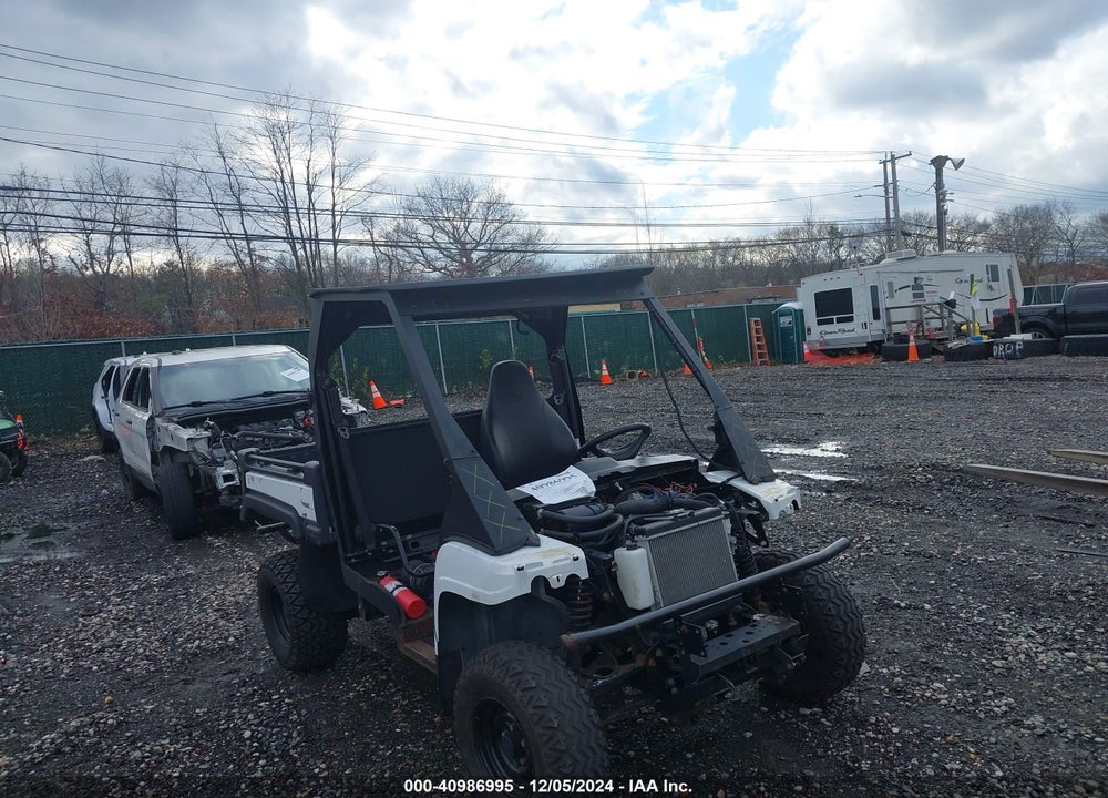 2014 JOHN DEERE XUV825I VIN: 1M0825GEAEM088339