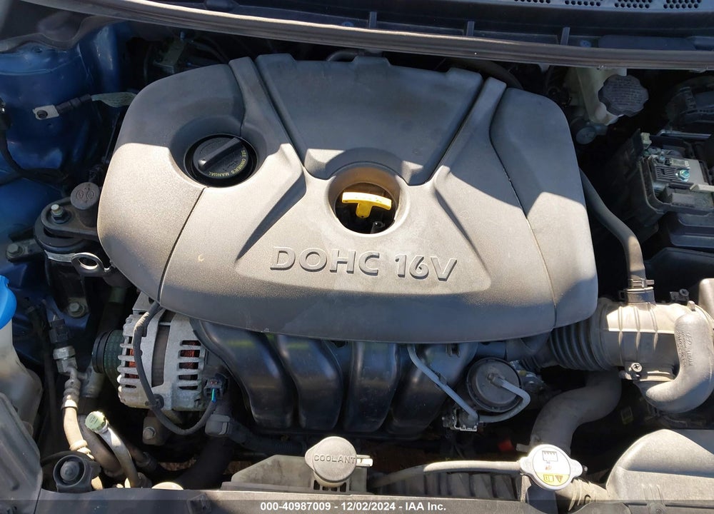 2014 HYUNDAI ELANTRA VIN: KMHDH4AE9EU210104