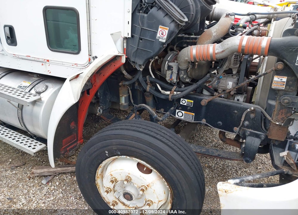 2013 KENWORTH CONSTRUCTION T270 VIN: 2NKHHM6X6DM358198