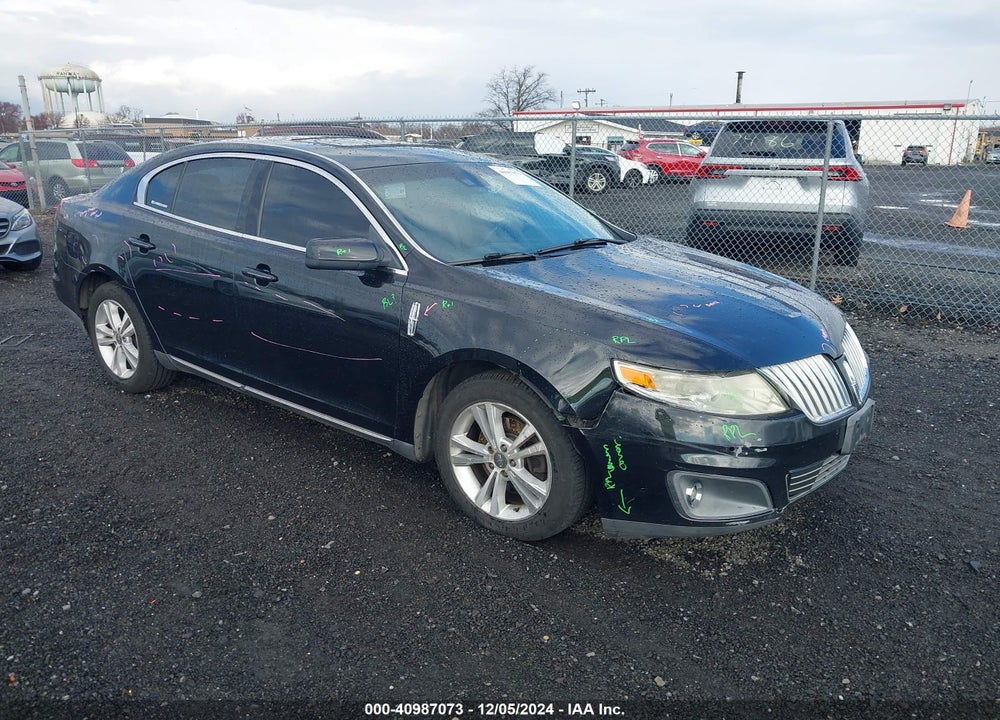 2009 LINCOLN MKS VIN: 1LNHM93R09G627142