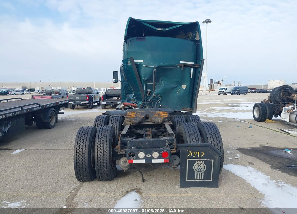 2006 KENWORTH T600 T600 VIN: 1XKADB9X76J152904