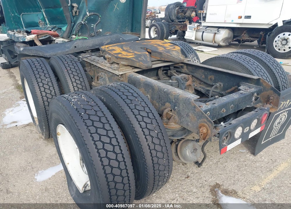 2006 KENWORTH T600 T600 VIN: 1XKADB9X76J152904