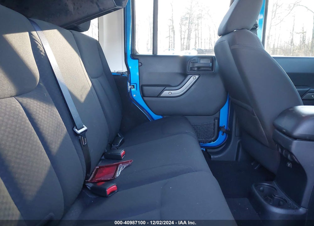 2016 JEEP WRANGLER UNLIMITED SPORT VIN: 1C4BJWDG5GL124984