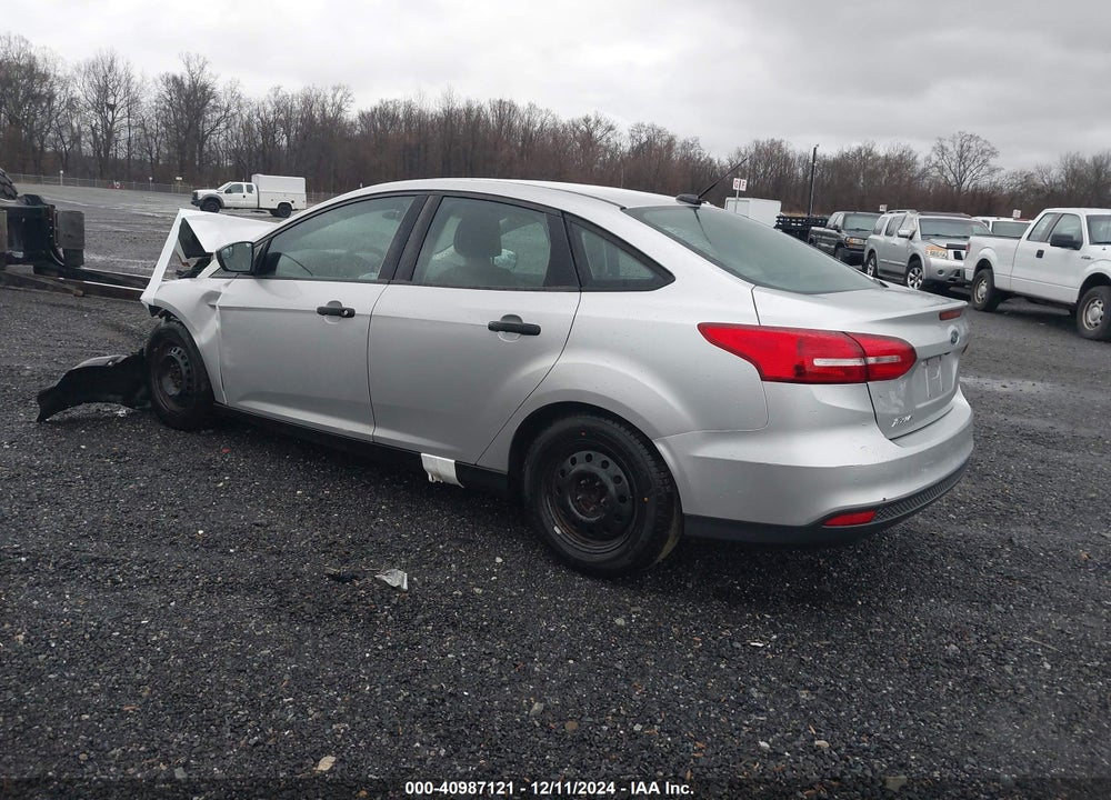 2016 FORD FOCUS S VIN: 1FADP3E22GL226094