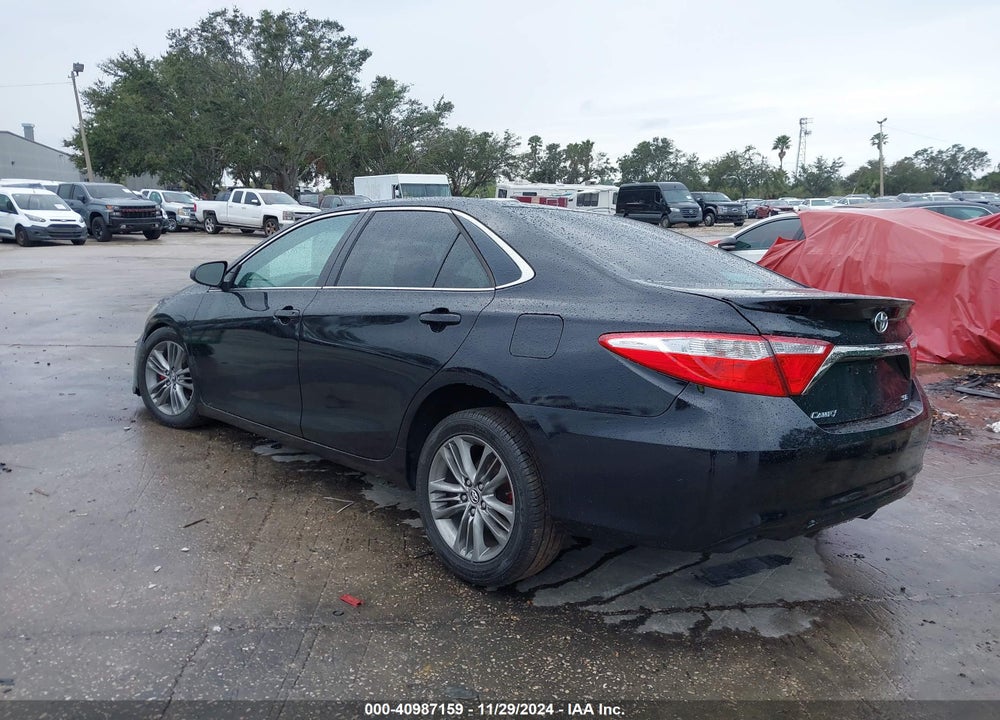 2015 TOYOTA CAMRY SE VIN: 4T1BF1FK8FU498869