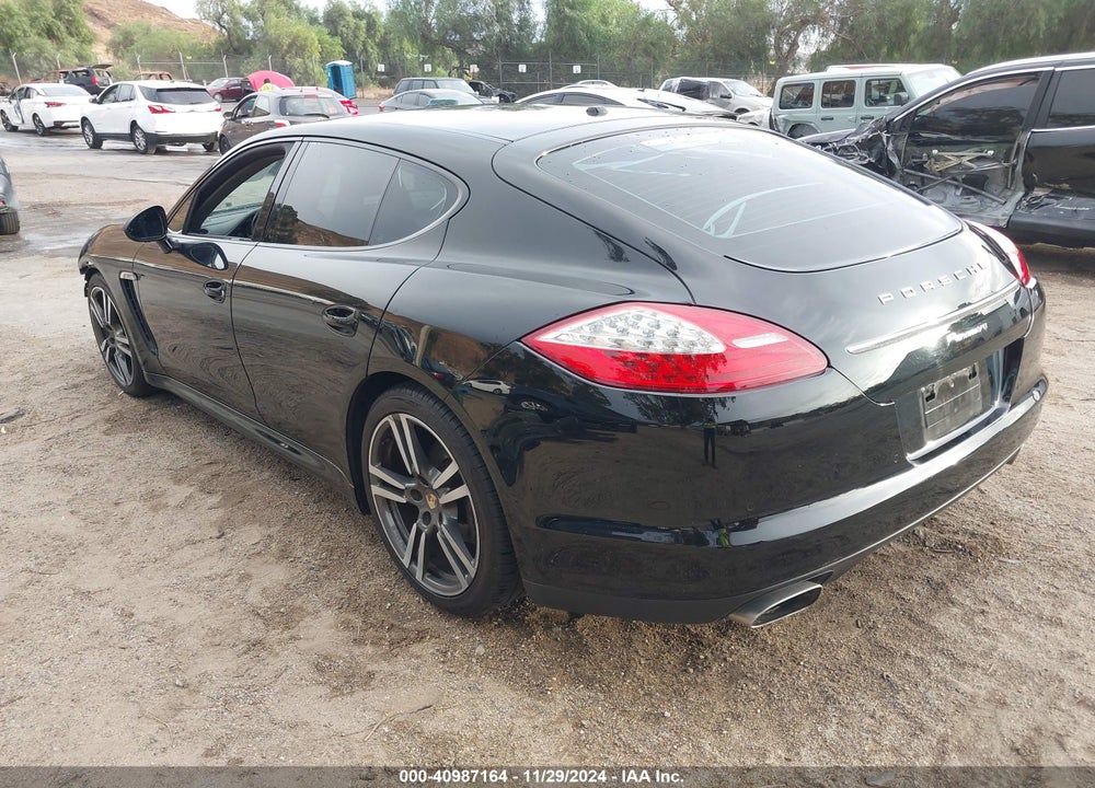 2012 PORSCHE PANAMERA VIN: WP0AA2A72CL018950