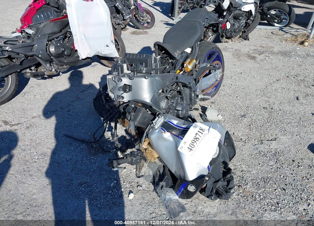 2023 YAMAHA MT09 D VIN: JYARN72E1PA001944