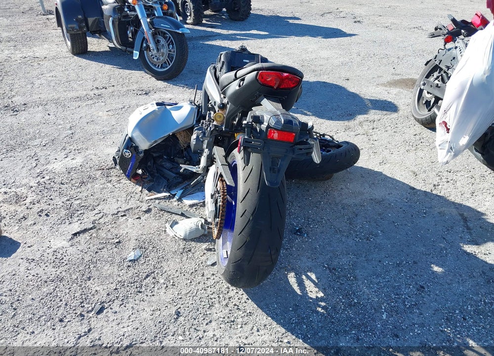 2023 YAMAHA MT09 D VIN: JYARN72E1PA001944