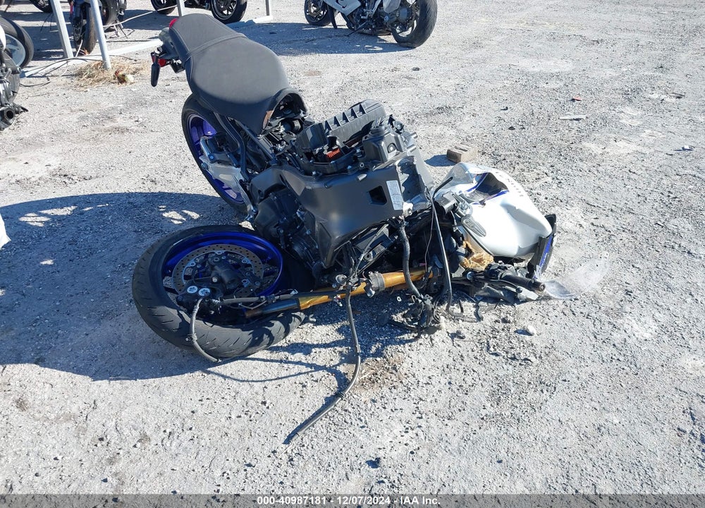 2023 YAMAHA MT09 D VIN: JYARN72E1PA001944