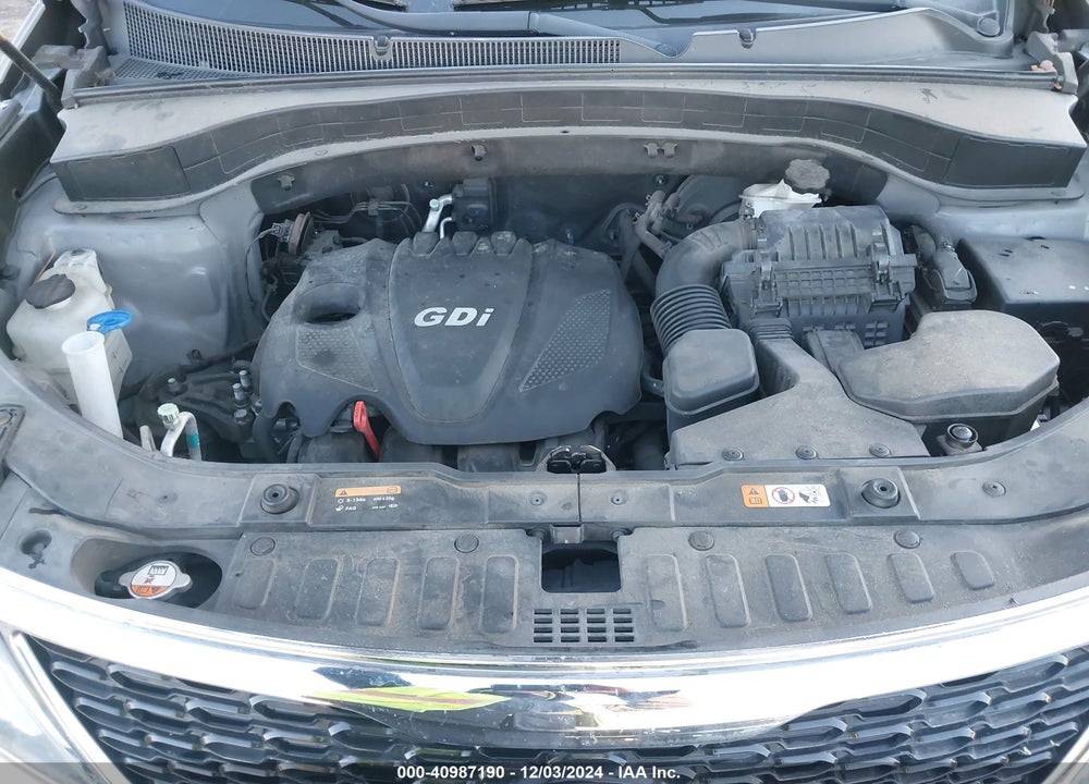 2015 KIA SORENTO LX VIN: 5XYKTDA64FG557068