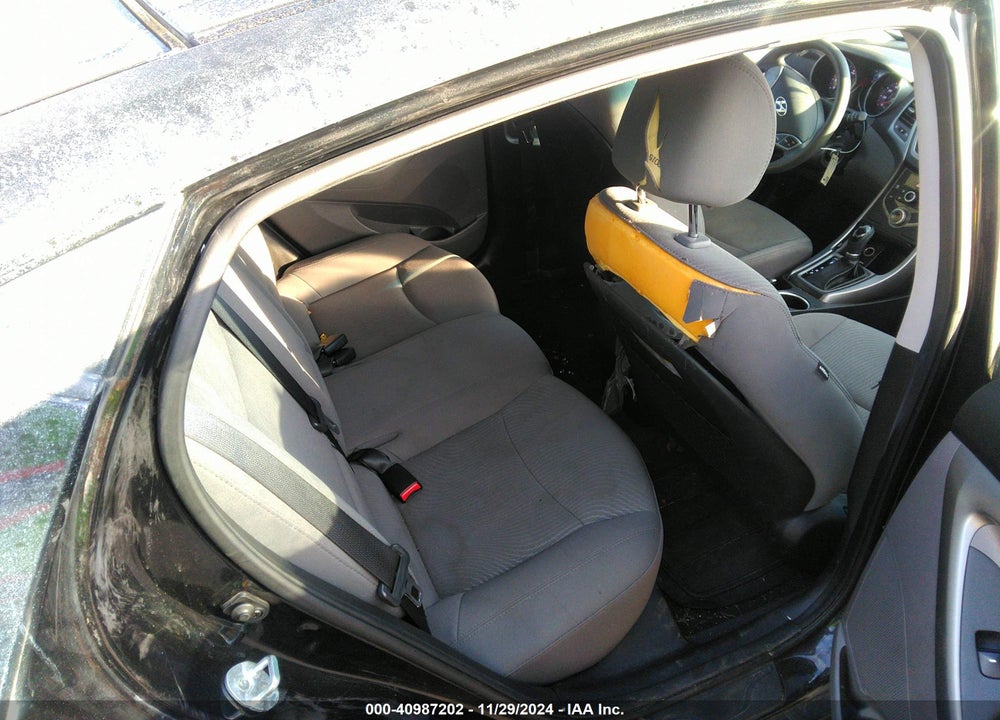 2016 HYUNDAI ELANTRA VIN: 5NPDH4AE8GH788809